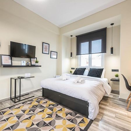 Petralona Stylish Penthouse Apartment เอเธนส์ ภายนอก รูปภาพ