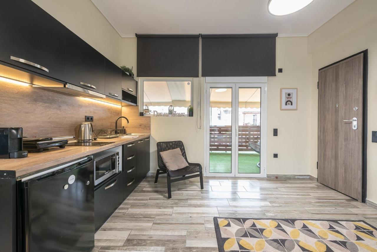 Petralona Stylish Penthouse Apartment เอเธนส์ ภายนอก รูปภาพ