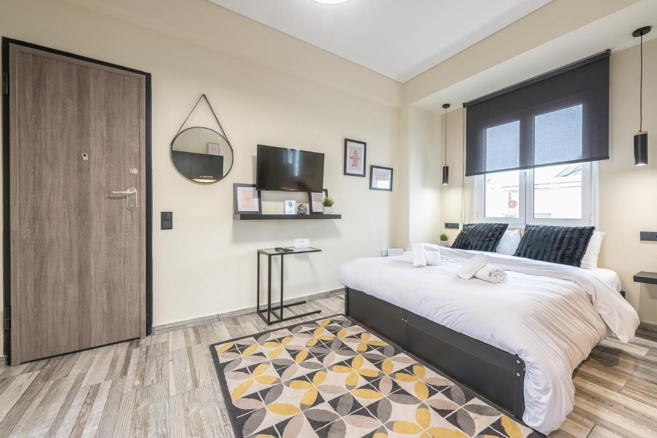 Petralona Stylish Penthouse Apartment เอเธนส์ ภายนอก รูปภาพ