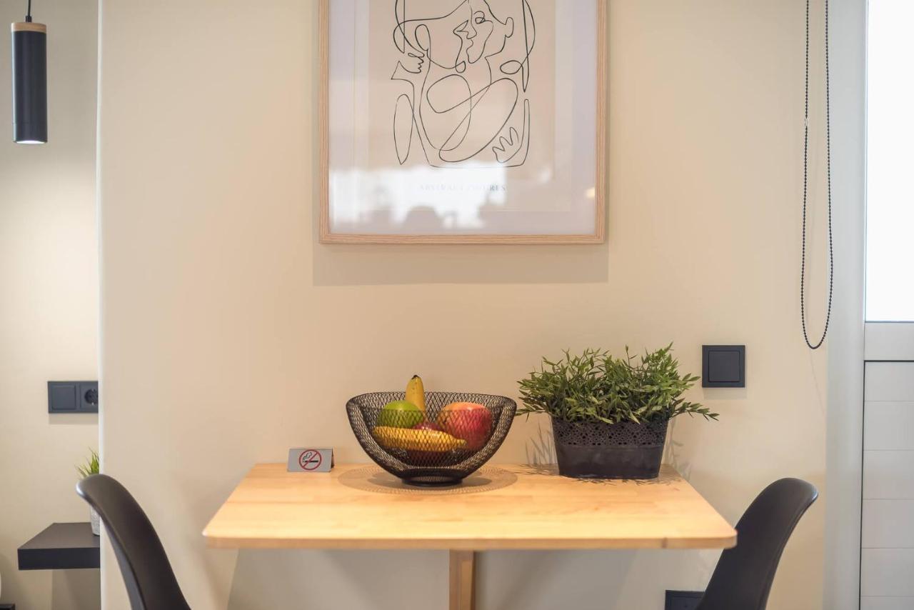 Petralona Stylish Penthouse Apartment เอเธนส์ ภายนอก รูปภาพ