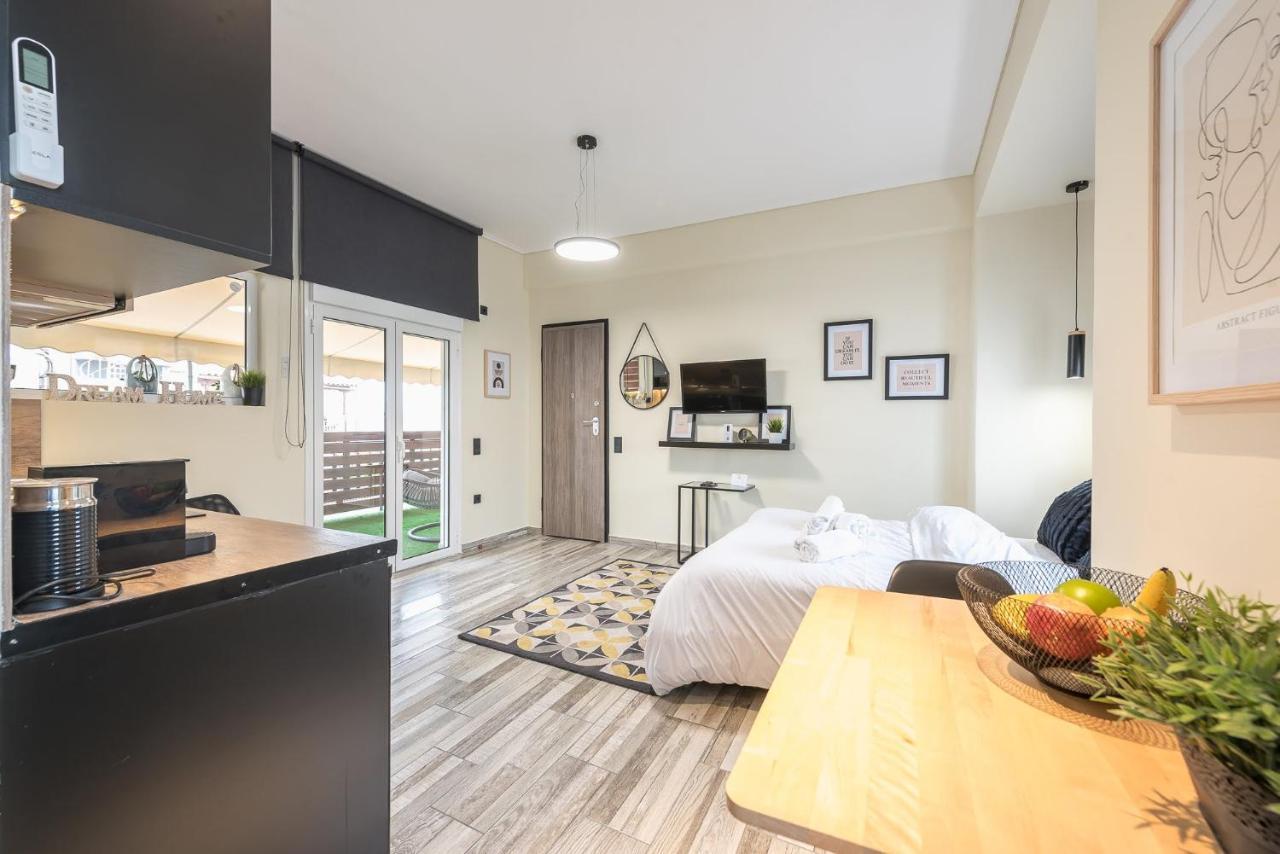 Petralona Stylish Penthouse Apartment เอเธนส์ ภายนอก รูปภาพ